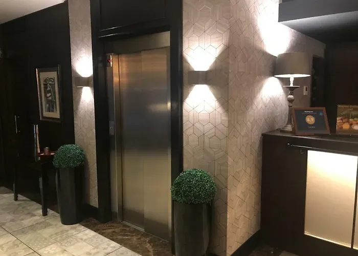 מלון Coto Real 4*